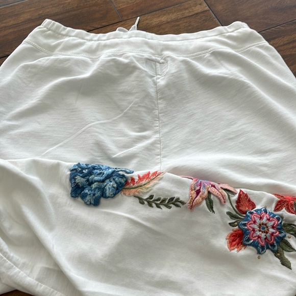 Driftwood Classic Fit Stevie Joggers sweatpants White Embroidery Large Sundance - Picture 10 of 16